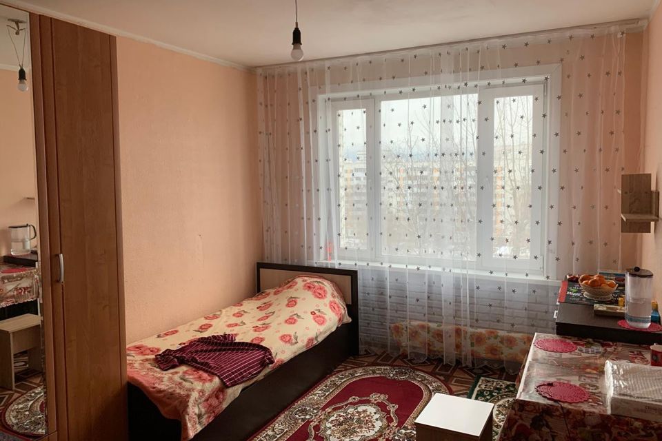 Продаётся комната в 3-комн. квартире, 16.2 м²