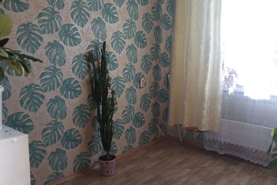 Продаётся 4-комнатная квартира, 80 м²