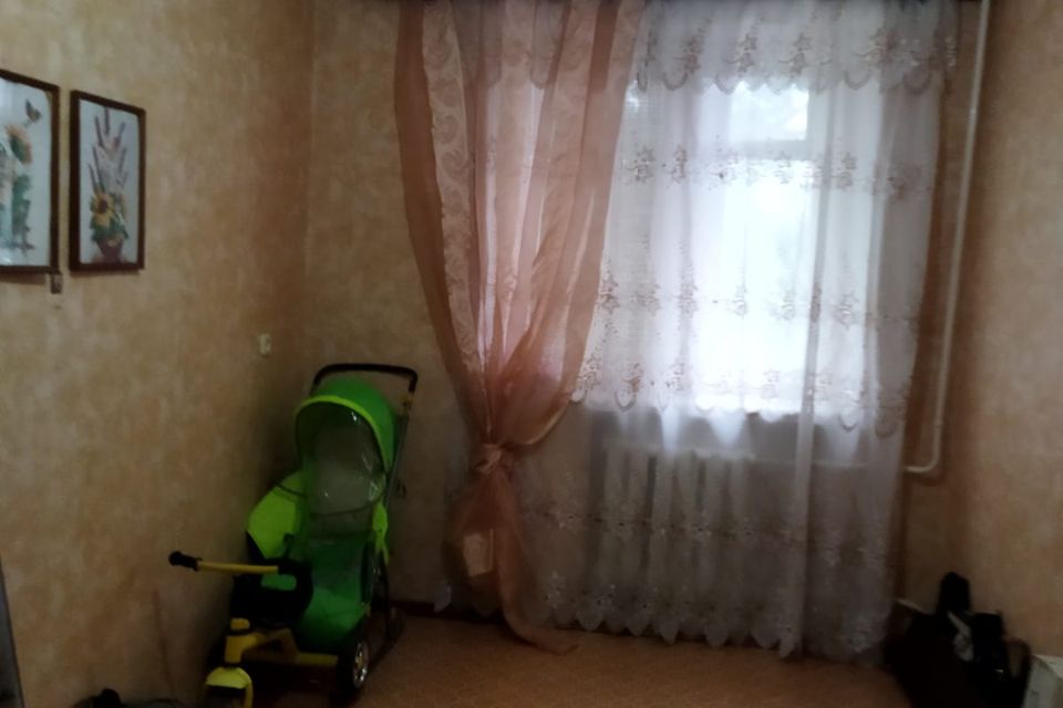 Продаётся 3-комнатная квартира, 58.3 м²