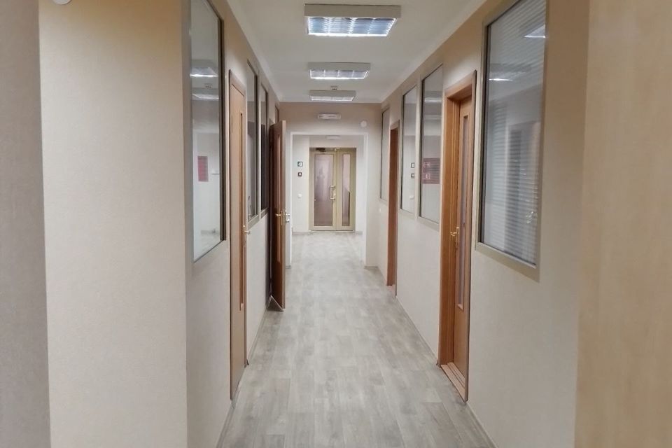 Сдаётся офис, 300 м²