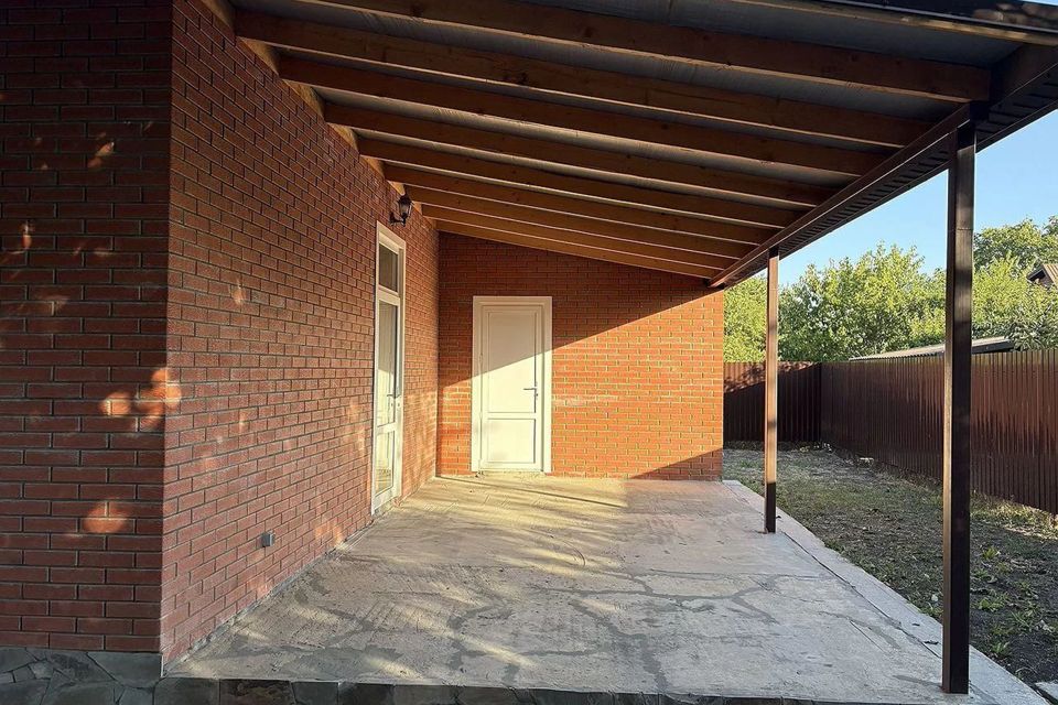 Продаётся 3-этажный дом, 105 м²