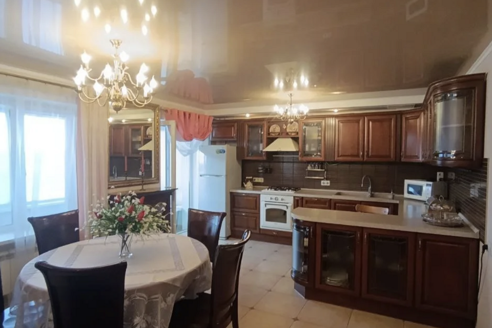 Продаётся 3-комнатная квартира, 70 м²