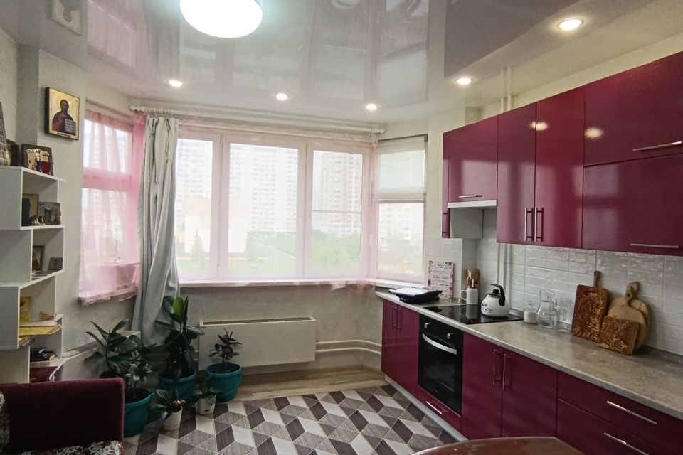 Продаётся 2-комнатная квартира, 58.4 м²