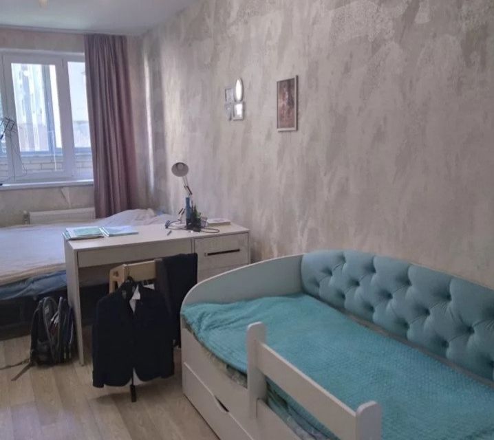 Продаётся 1-комнатная квартира, 41.2 м²