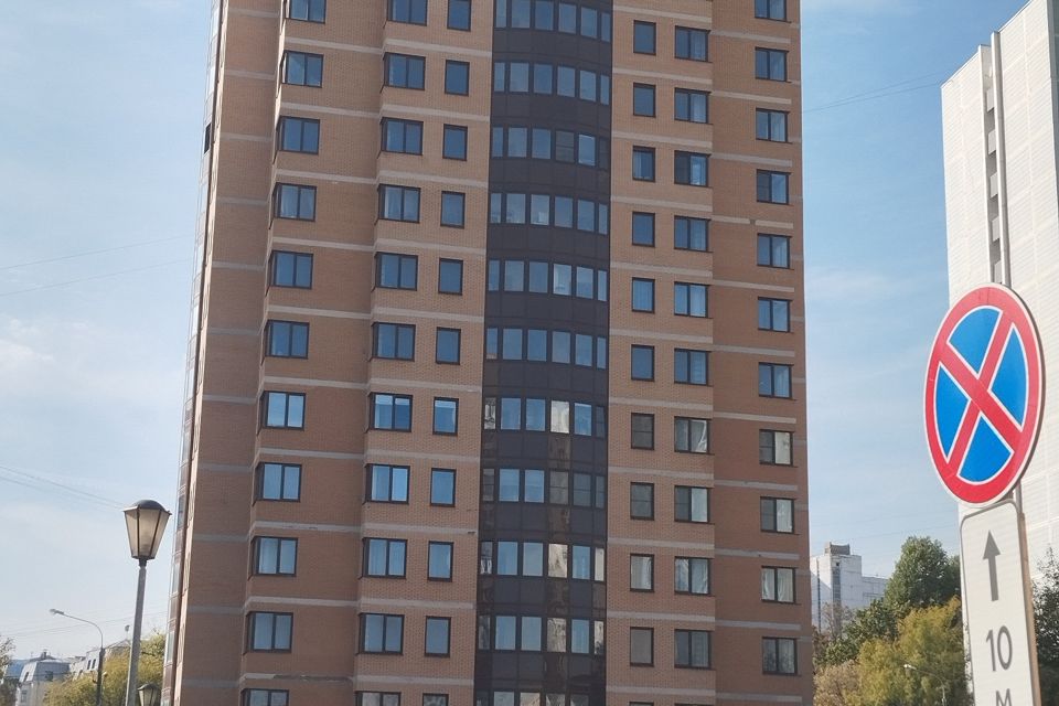 Продаётся 3-комнатная квартира, 101.5 м²