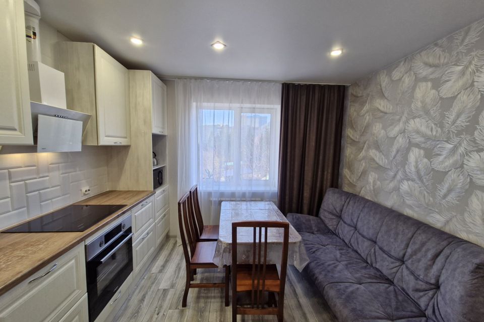 Продаётся 3-комнатная квартира, 69.3 м²