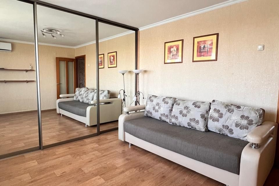 Сдаётся 2-комнатная квартира, 53 м²