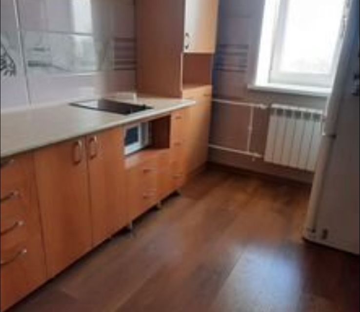 Продаётся 4-комнатная квартира, 75.9 м²