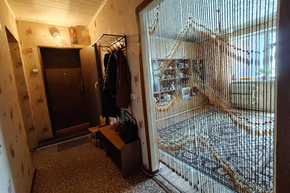Продаётся 4-комнатная квартира, 85 м²