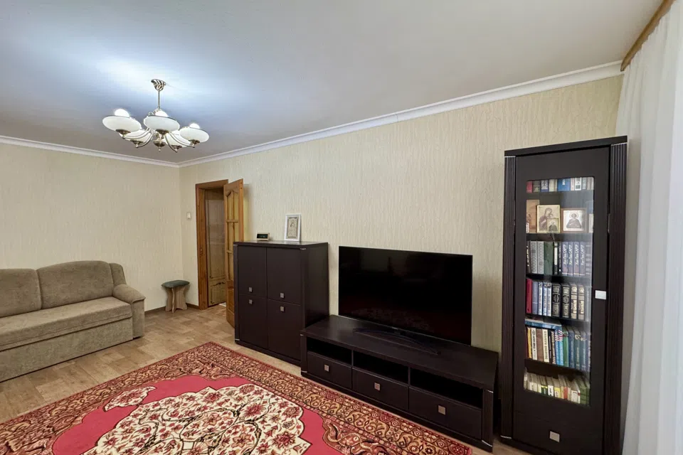 Продаётся 2-комнатная квартира, 57 м²