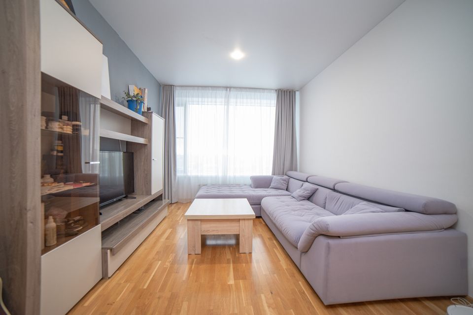 Продаётся 2-комнатная квартира, 80.6 м²