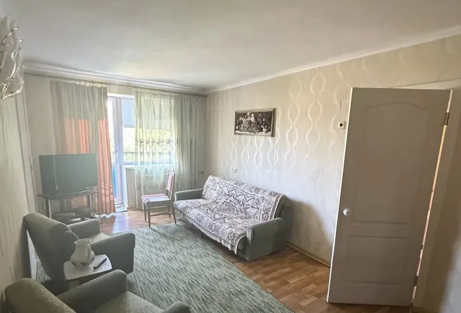 Продаётся 3-комнатная квартира, 56 м²