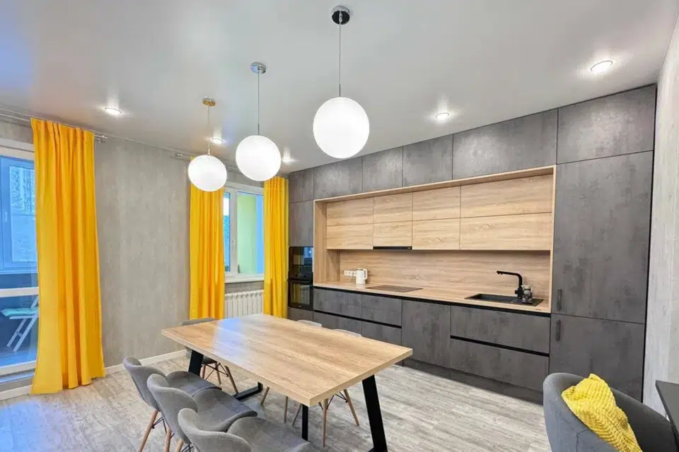 Продаётся 3-комнатная квартира, 117.6 м²