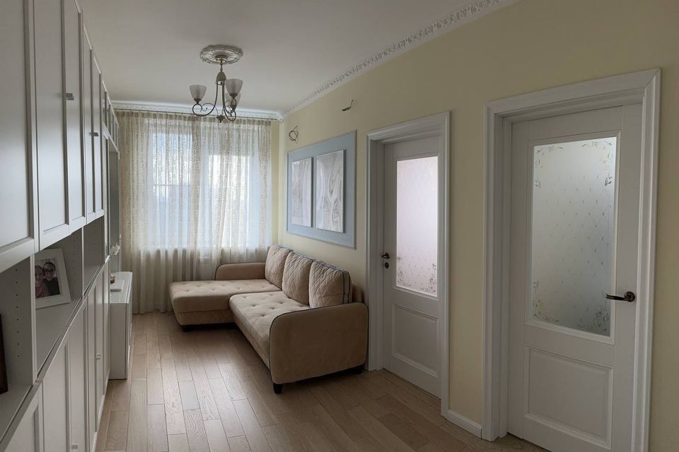 Продаётся 2-комнатная квартира, 66.4 м²