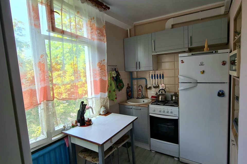 Продаётся 3-комнатная квартира, 54.6 м²