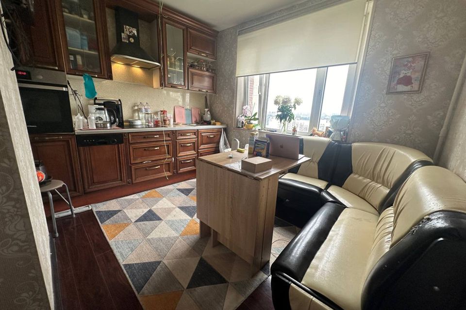 Продаётся 3-комнатная квартира, 76.6 м²