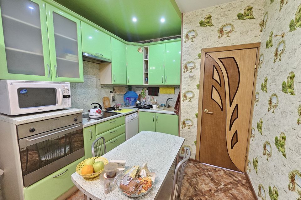 Продаётся 2-комнатная квартира, 65 м²
