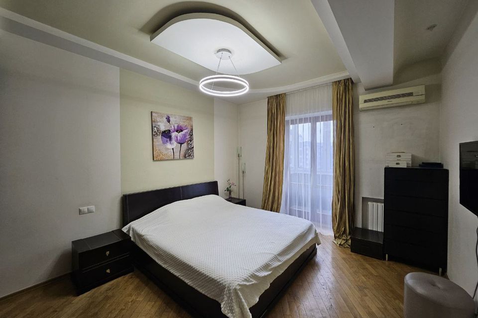 Продаётся 2-комнатная квартира, 72 м²