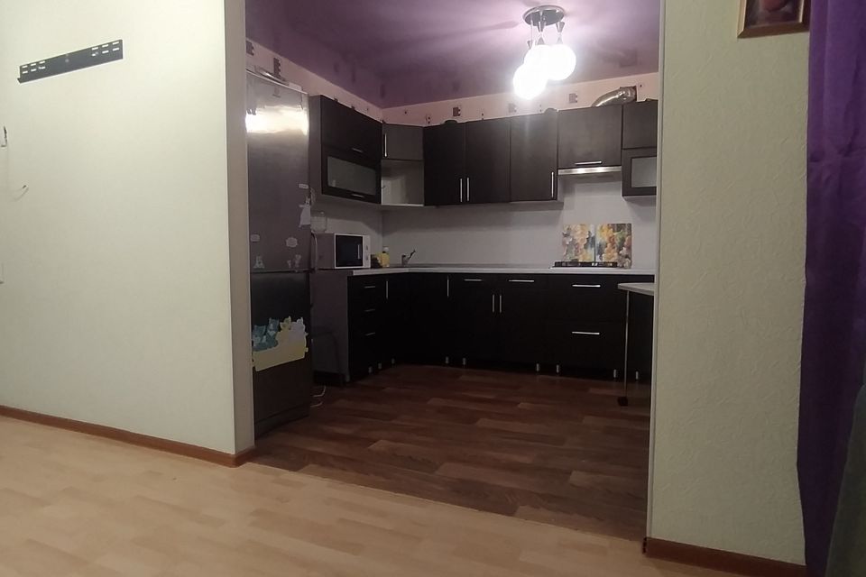 Продаётся 4-комнатная квартира, 115.3 м²