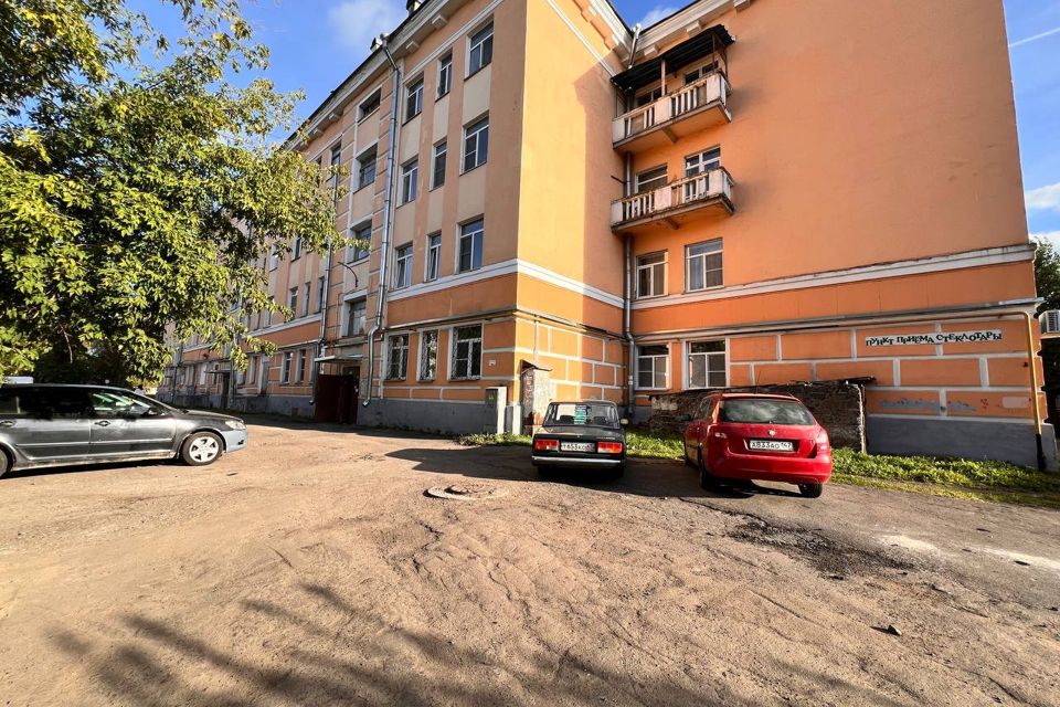Продаётся 4-комнатная квартира, 93.3 м²