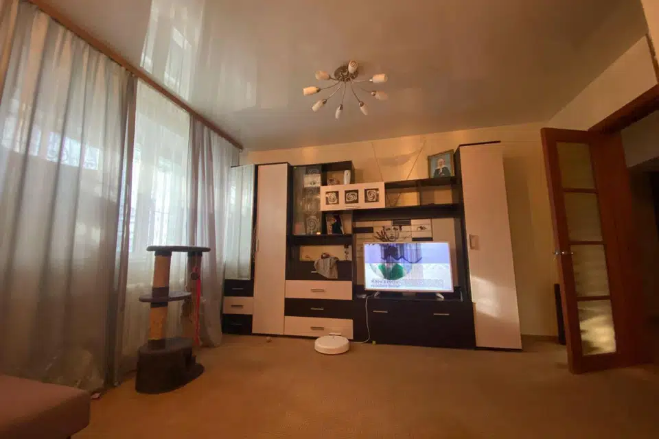 Продаётся 3-комнатная квартира, 65 м²