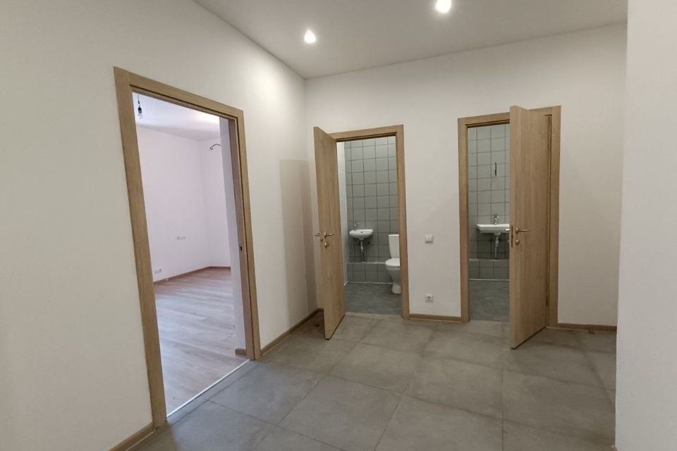 Продаётся 2-комнатная квартира, 63.2 м²