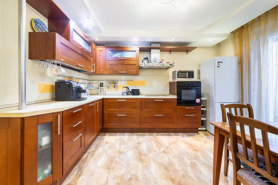 Продаётся 3-комнатная квартира, 105.5 м²