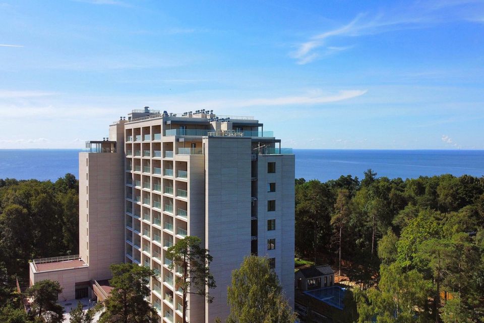 Продаётся 1-комнатная квартира, 57 м²