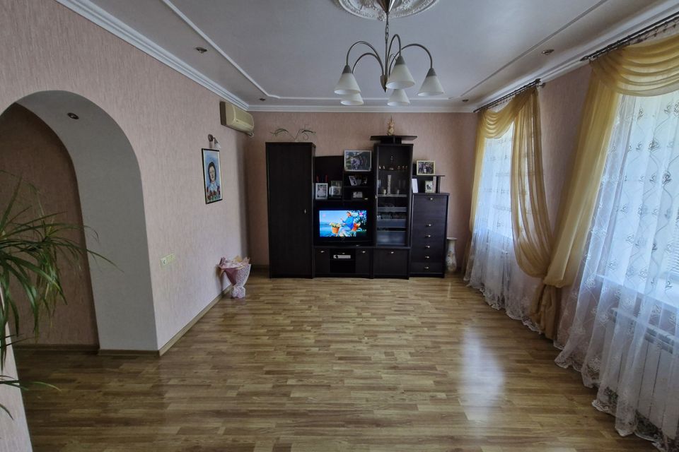 Продаётся 2-этажный дом, 147.7 м²