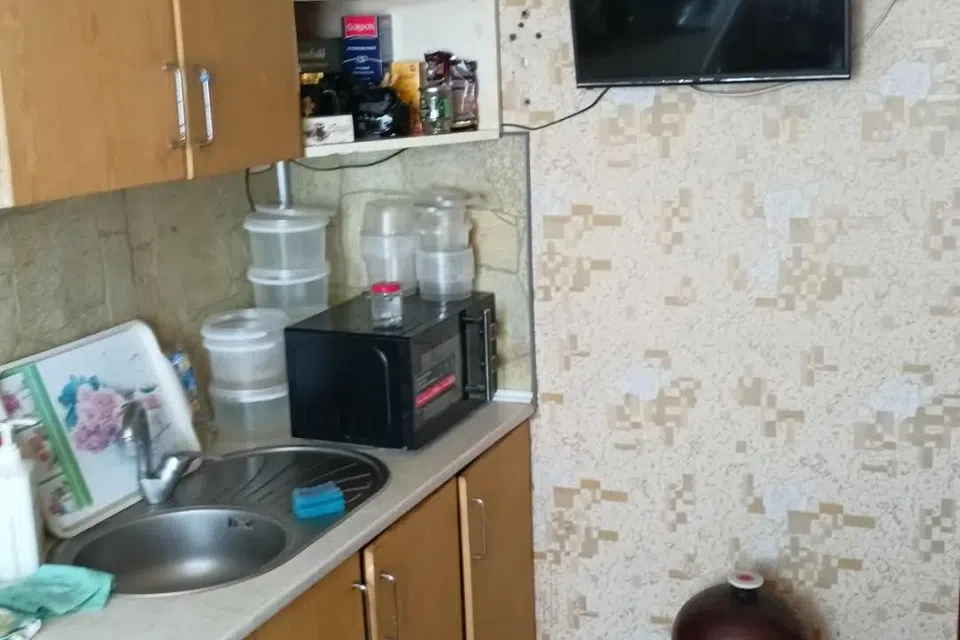 Продаётся 3-комнатная квартира, 64.2 м²