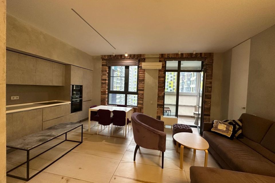 Продаётся 2-комнатная квартира, 87.6 м²