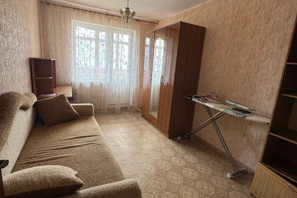 Продаётся 3-комнатная квартира, 65.5 м²