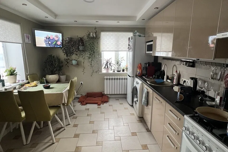 Продаётся 3-этажный дом, 50 м²