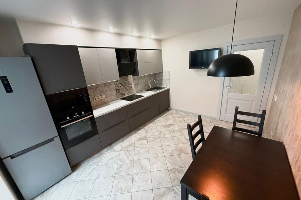 Продаётся 1-комнатная квартира, 42.2 м²