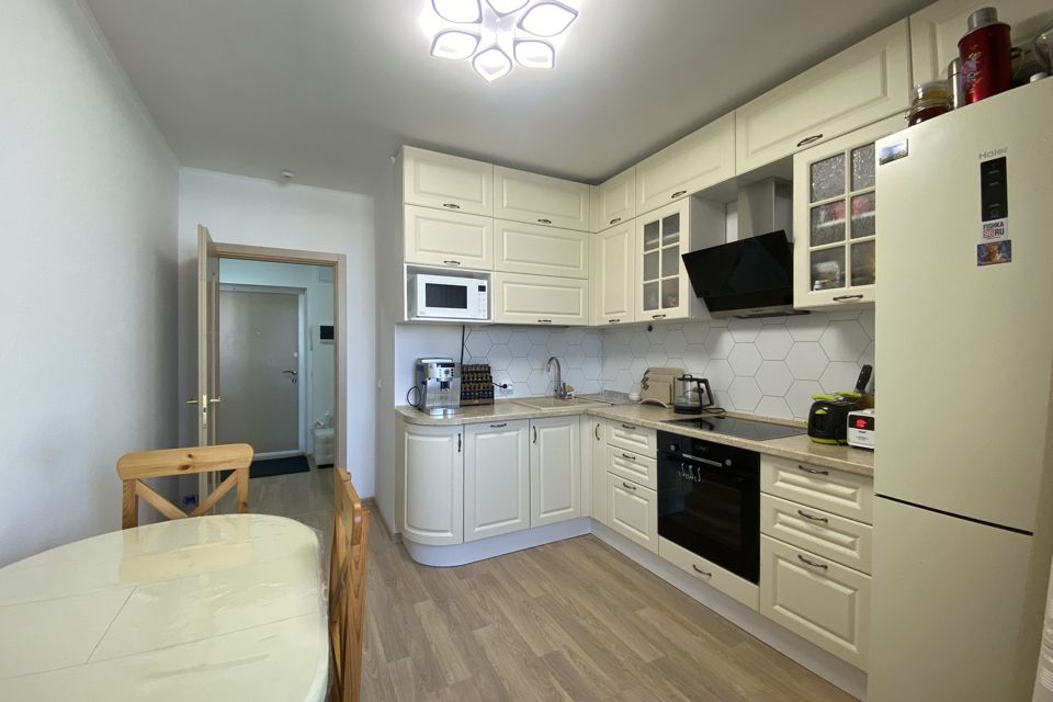 Продаётся 1-комнатная квартира, 41.1 м²