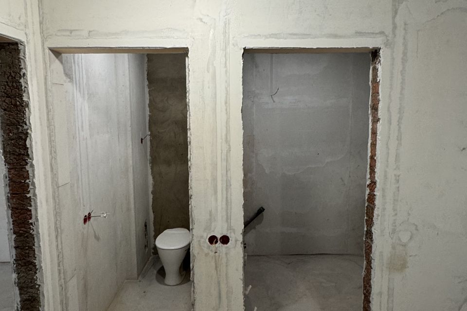 Продаётся 2-комнатная квартира, 65.6 м²