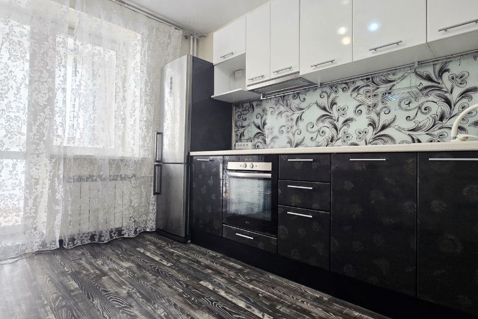Продаётся 2-комнатная квартира, 59.8 м²