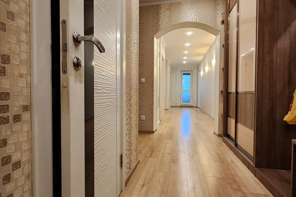 Продаётся 3-комнатная квартира, 96.6 м²