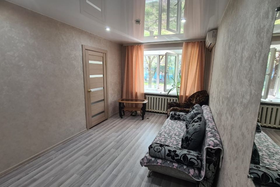 Продаётся 3-комнатная квартира, 54.3 м²