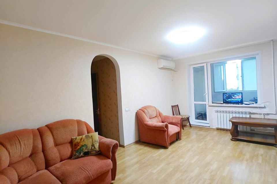 Продаётся 3-комнатная квартира, 57 м²