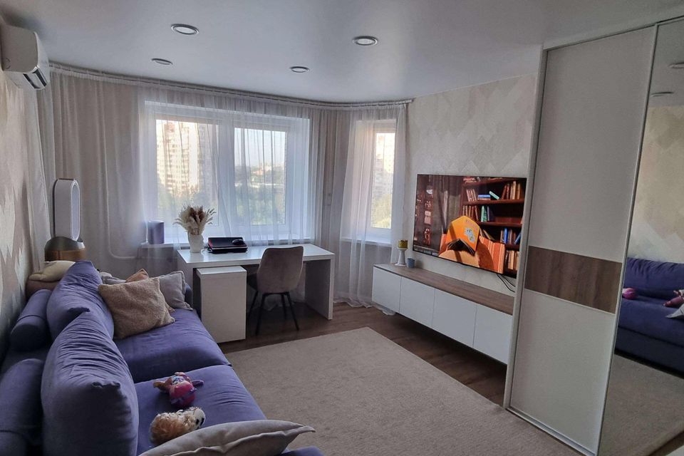 Продаётся 3-комнатная квартира, 77 м²