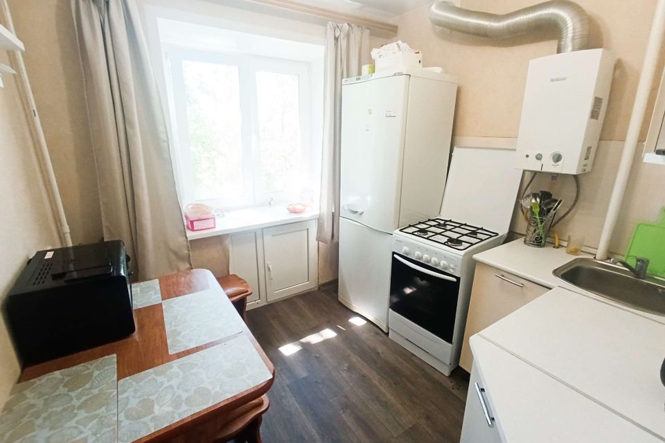 Продаётся 2-комнатная квартира, 42.8 м²