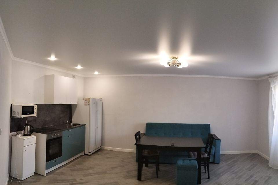Продаётся 2-комнатная квартира, 71.8 м²
