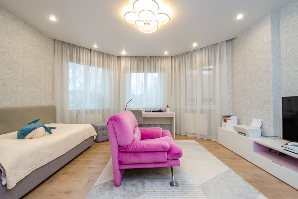 Продаётся 4-комнатная квартира, 113.3 м²