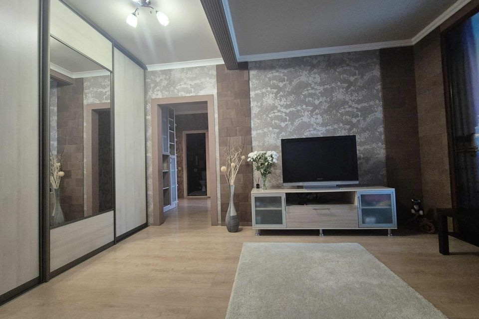 Продаётся 3-комнатная квартира, 98 м²