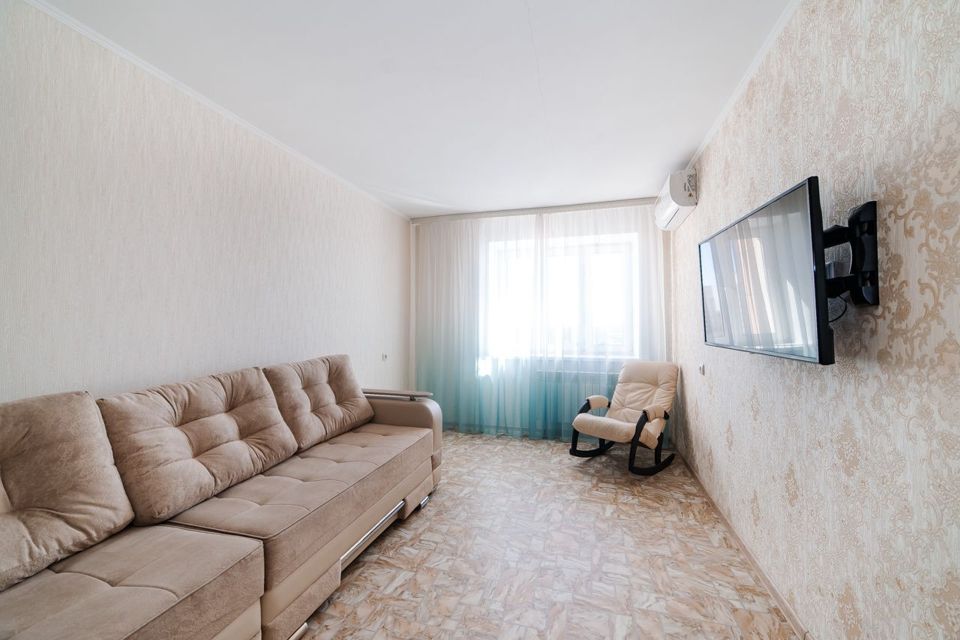 Продаётся 1-комнатная квартира, 42 м²