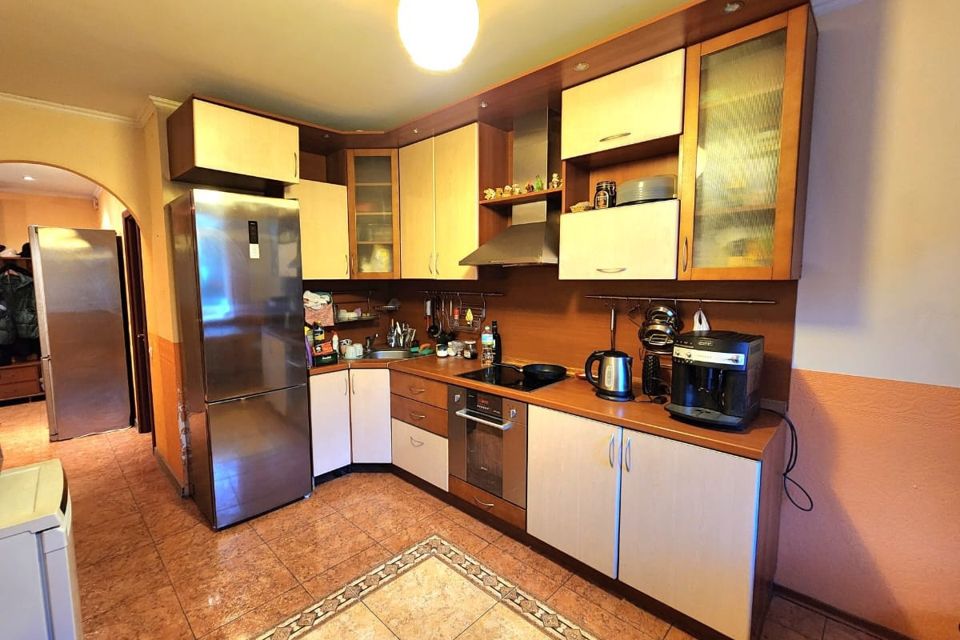 Продаётся 3-комнатная квартира, 97 м²