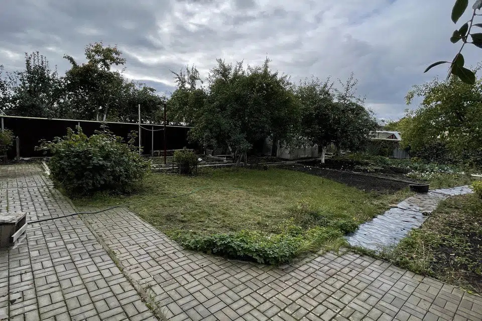 Продаётся 4-этажный дом, 360 м²