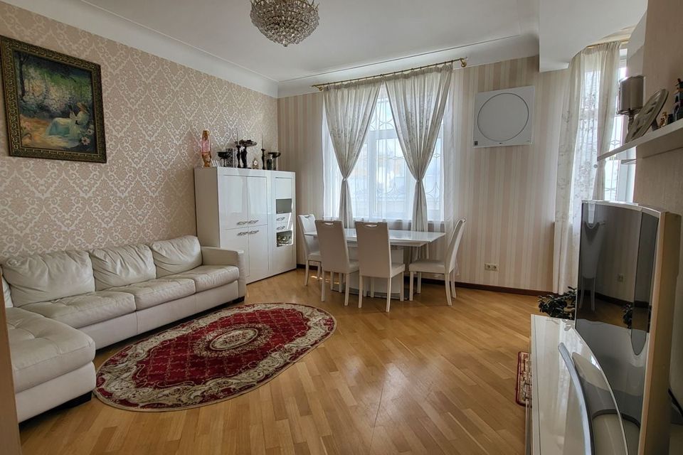 Продаётся 3-комнатная квартира, 65 м²