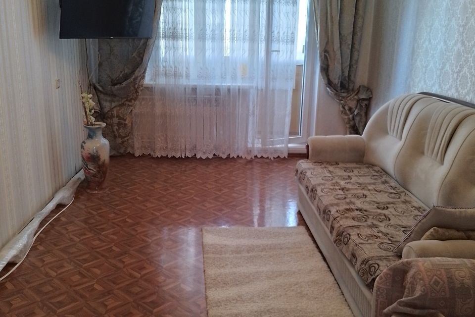 Продаётся 4-комнатная квартира, 75 м²